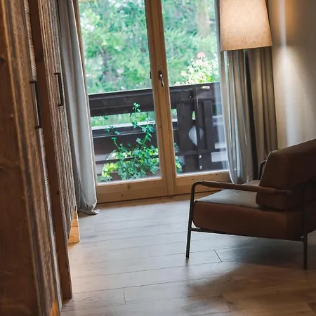 Alù Mountain Design Hotel 4*