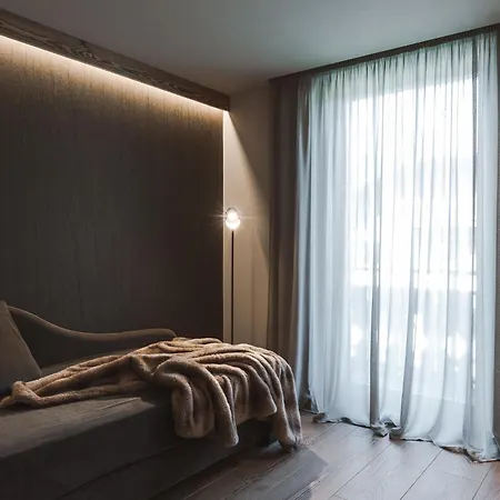 Alù Mountain Design Hotel 4*