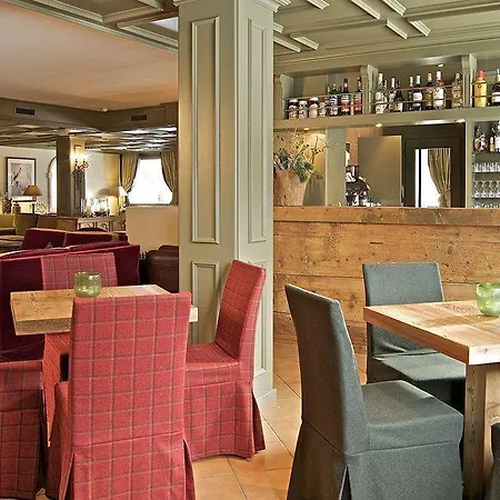 Alù Mountain Design Hotel 4*