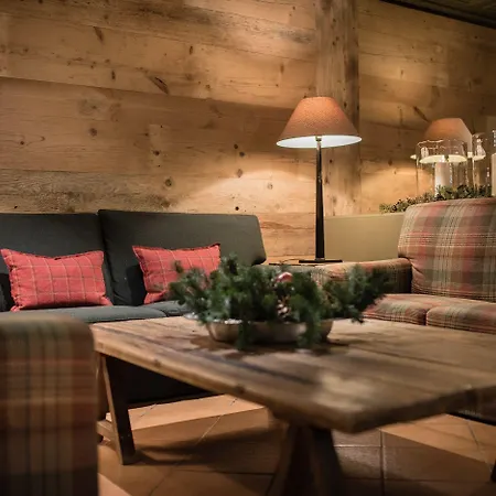 Szálloda Alu Mountain Design 4*